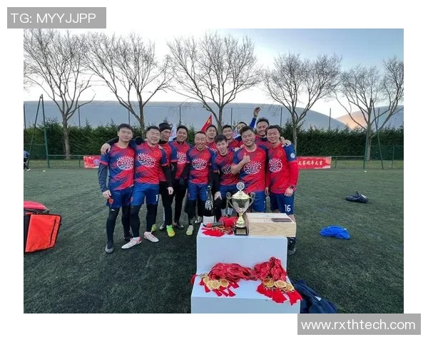 足球明星夜晚中国行精彩纷呈球迷热情高涨共庆足球盛宴 足球明星夜晚中国行精彩纷呈球迷热情高涨共庆足球盛宴